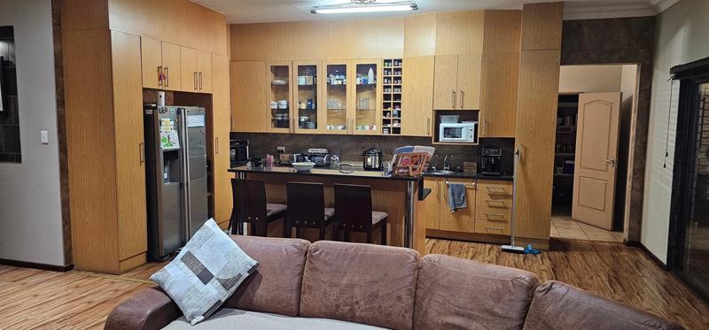 4 Bedroom Property for Sale in Kathu Northern Cape